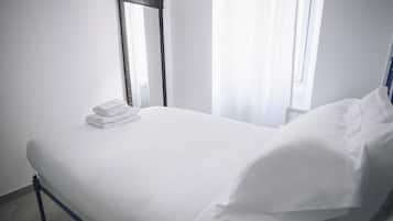 Apartment (2 Bedrooms) | 1 bedroom, laptop workspace, soundproofing, iron/ironing board