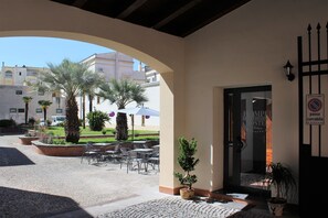 Property entrance - Pompei Hostel Suites & Breakfast Deluxe (Pompei)