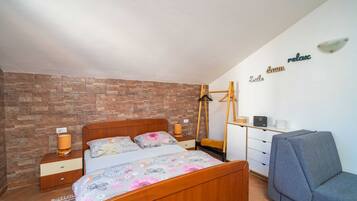Studio (Apartments Senjo - Studio Apartment w) | Free cots/infant beds, free WiFi, bed sheets