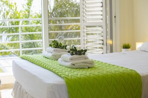 Villa, 3 chambres | 3 chambres, coffres-forts dans les chambres, fer et planche à repasser