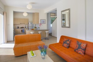 Huvila, 3 makuuhuonetta | Oleskelualue | Taulutelevisio, takka, DVD-soitin