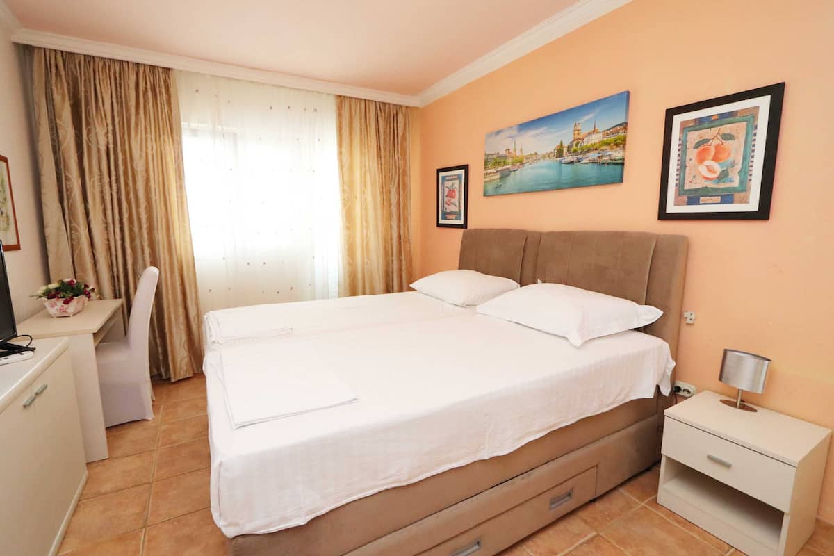 Double Room (Pansion Villa Antonio - Standard Doub) | Soundproofing, cots/infant beds, free WiFi, bed sheets