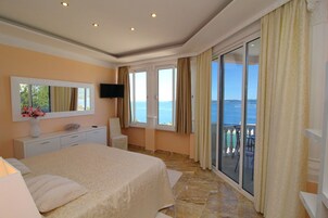 Suíte (Royal Two Bedroom Suite with Balcony ) | Quartos à prova de som, berços (sobretaxa), Wi-Fi de cortesia