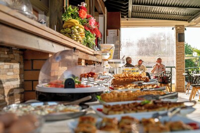 Kaloni village apartments