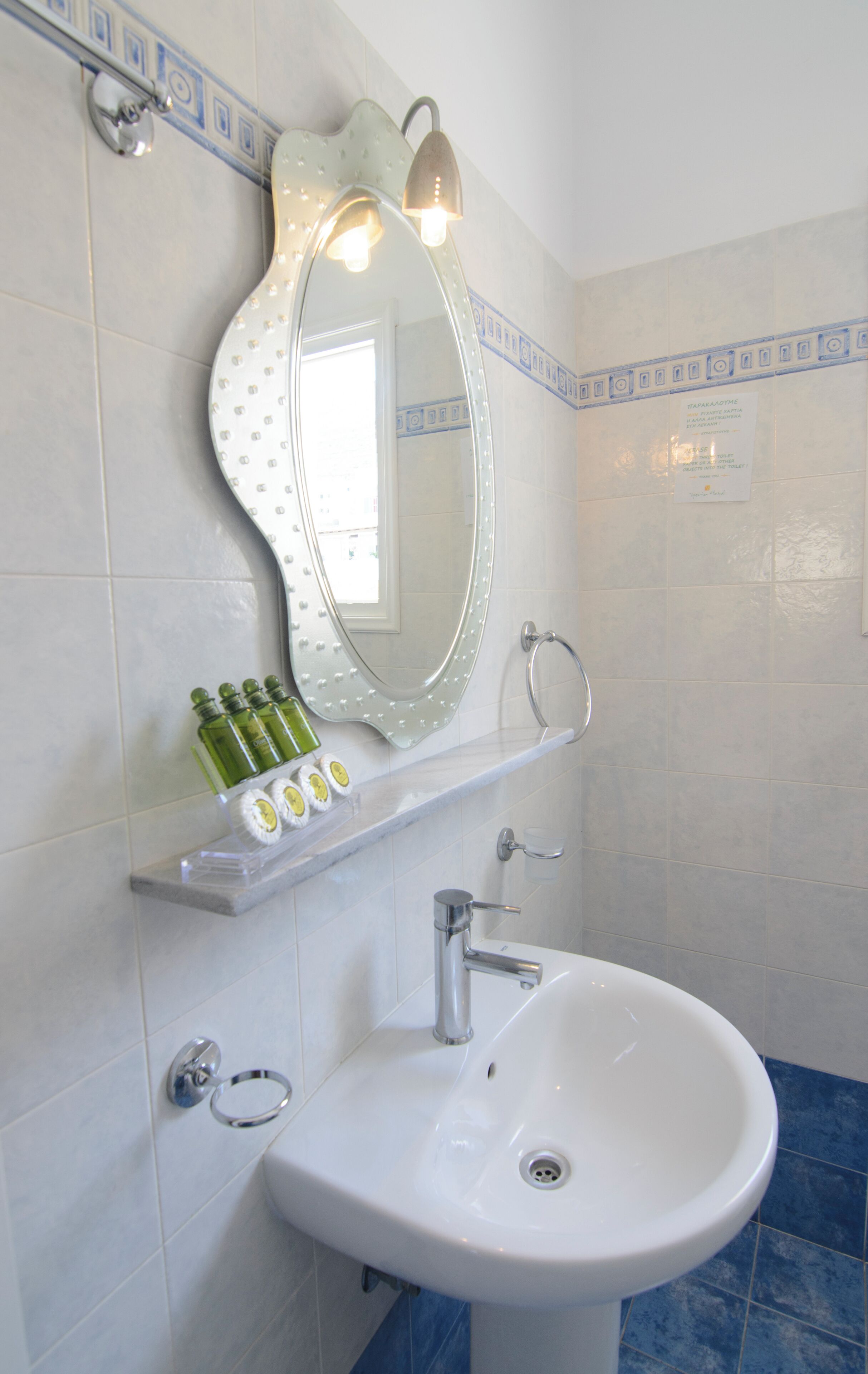 family suite, 1 bedroom, sea view | bathroom | free toiletries, hair dryer, slippers