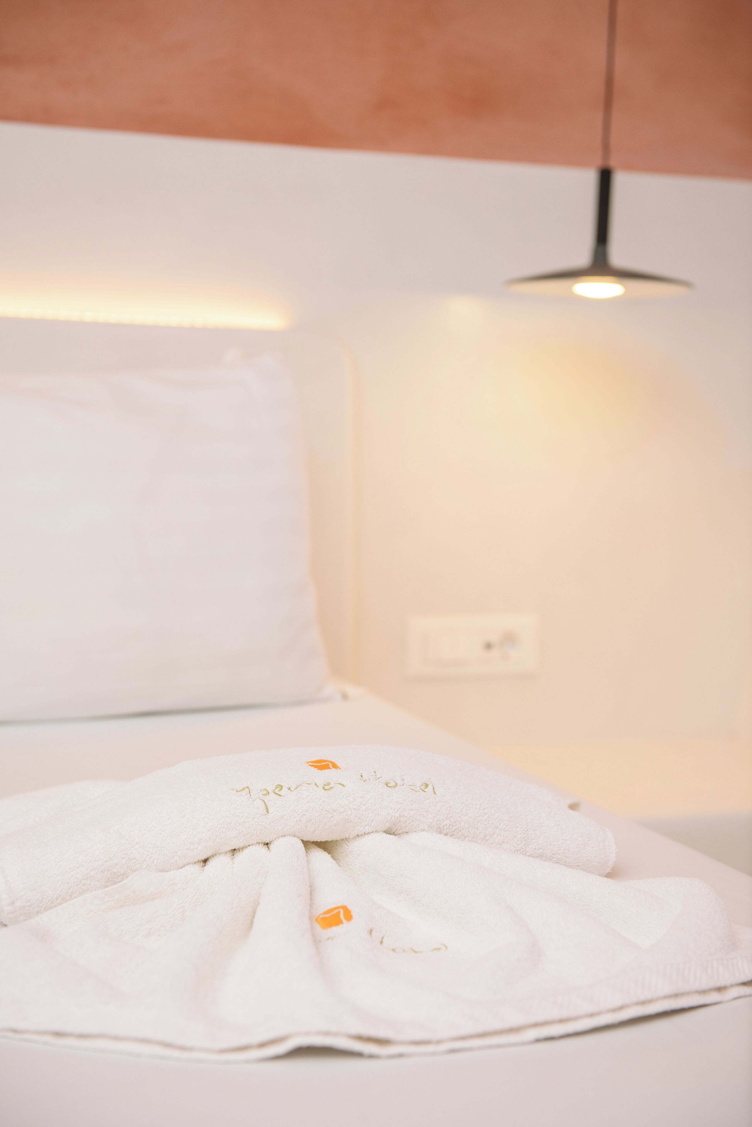 signature room | 1 bedroom, in-room safe, soundproofing, free wifi