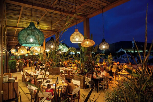 Breakfast, lunch, dinner served; Regional cuisine  - Hu Firenze Camping In Town (Florence)