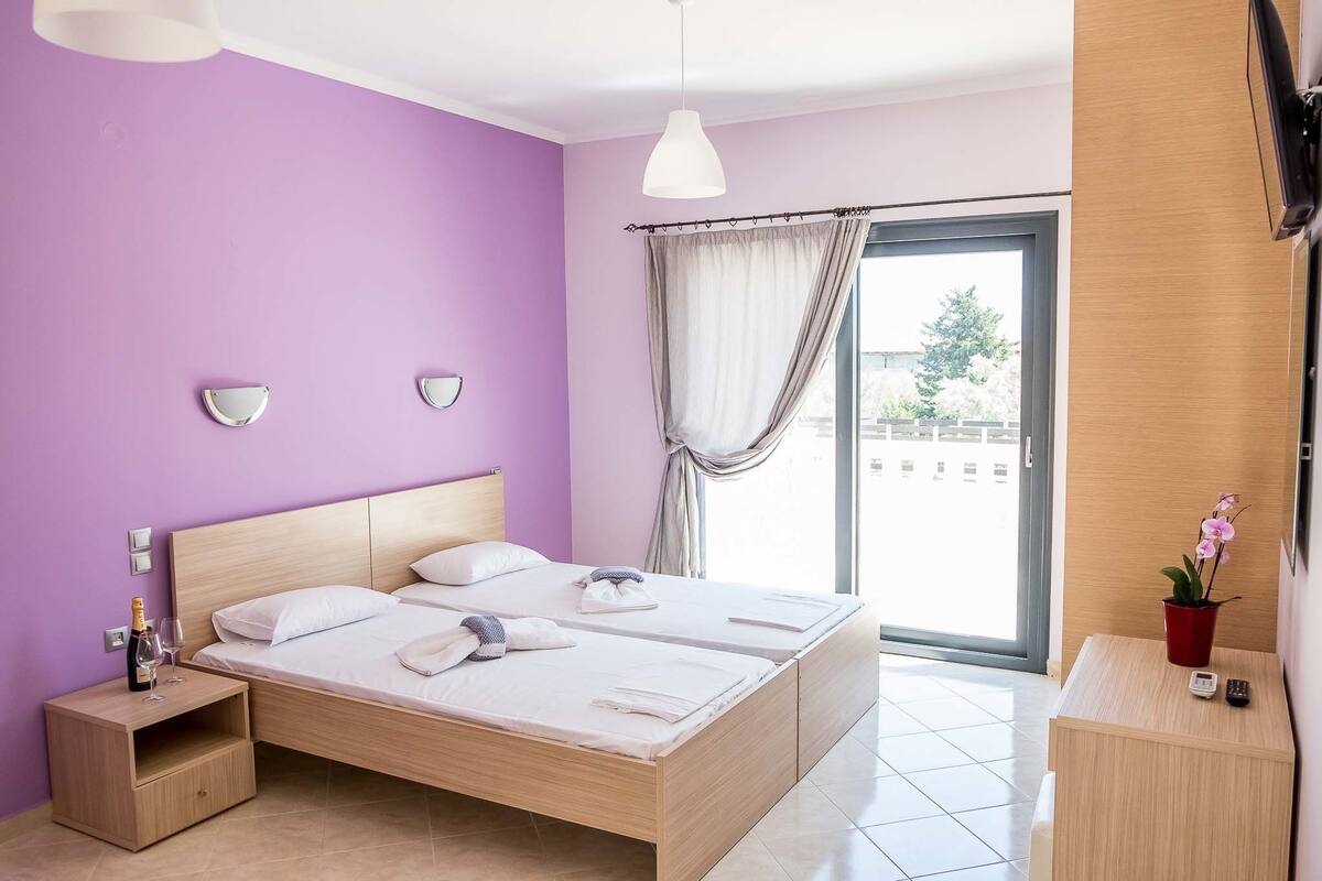 Studio | In-room safe, soundproofing, iron/ironing board, free cots/infant beds
