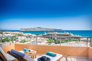 Luxury Villa, 3 Bedrooms, Sea View (III) | 露台