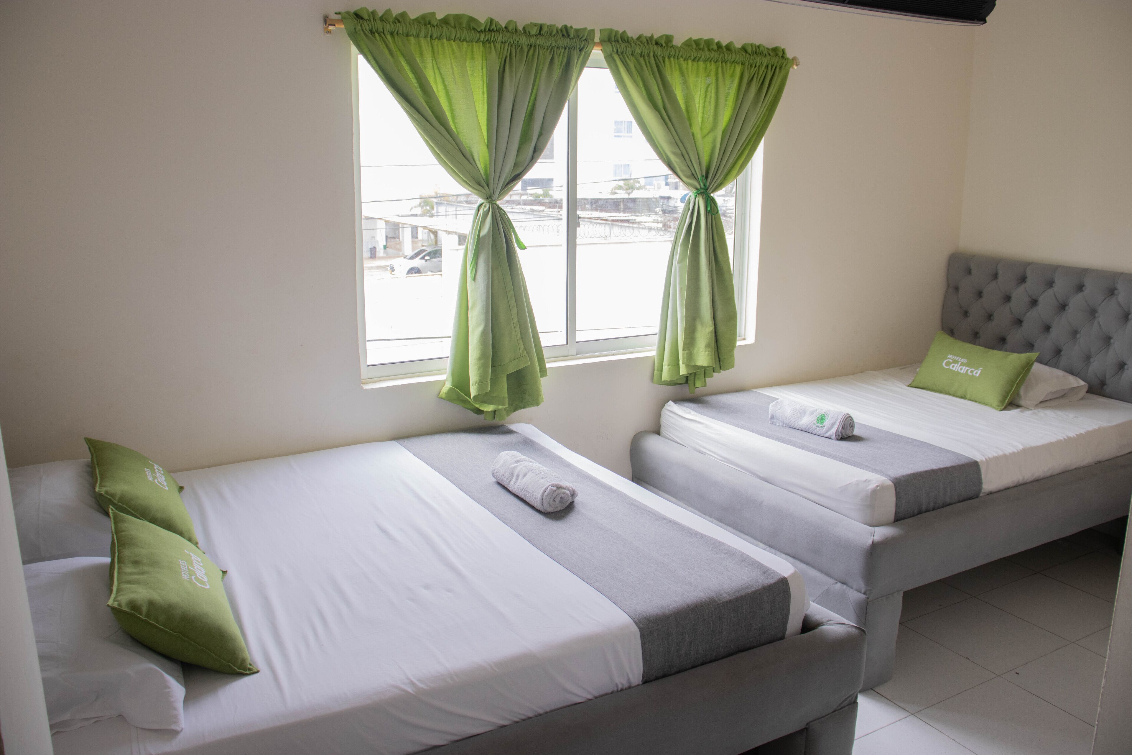 Photo - Hotel Calarca N1