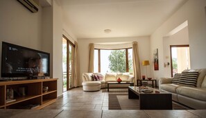 Villa, 5 Bedrooms, Private Pool | In-room safe, desk, iron/ironing board, free cots/infant beds - Coral Sun Villas (Pegeia)