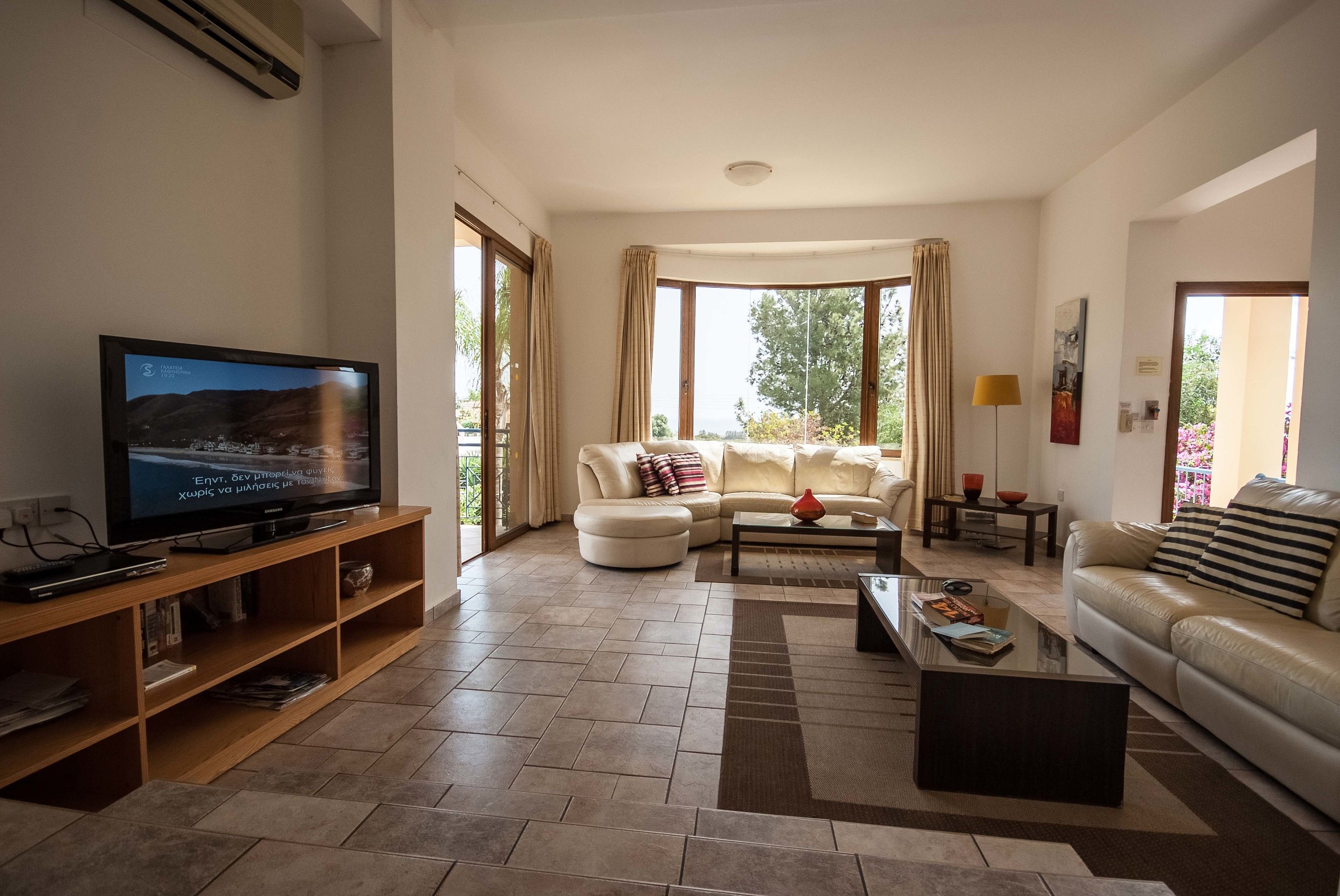 Villa, 5 chambres, piscine privée | Coffres-forts dans les chambres, bureau, fer et planche à repasser