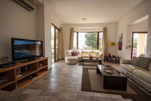 Villa, 5 Bedrooms, Private Pool | In-room safe, desk, iron/ironing board, free cots/infant beds - Coral Sun Villas (Pegeia)