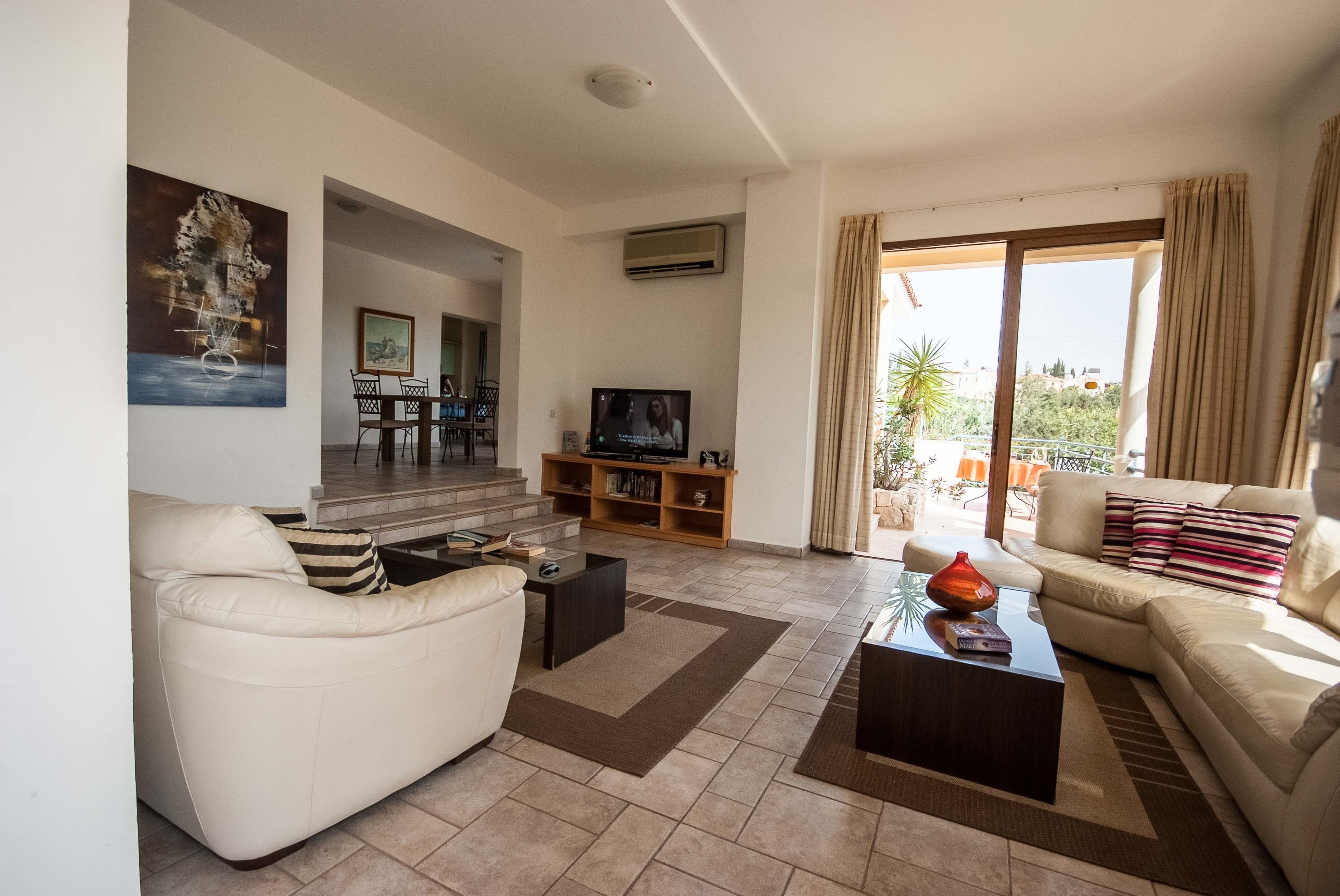 Villa, 5 chambres, piscine privée | Coffres-forts dans les chambres, bureau, fer et planche à repasser