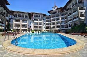Outdoor pool - Hotel Severina (Sunny Beach)