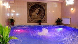 Indoor pool, outdoor pool - SPA Hotel Astrea (Hisarja)