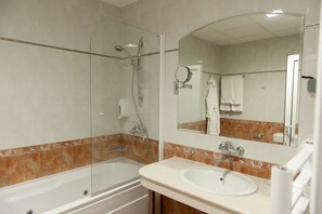 Bathroom - SPA Hotel Astrea (Hisarja)