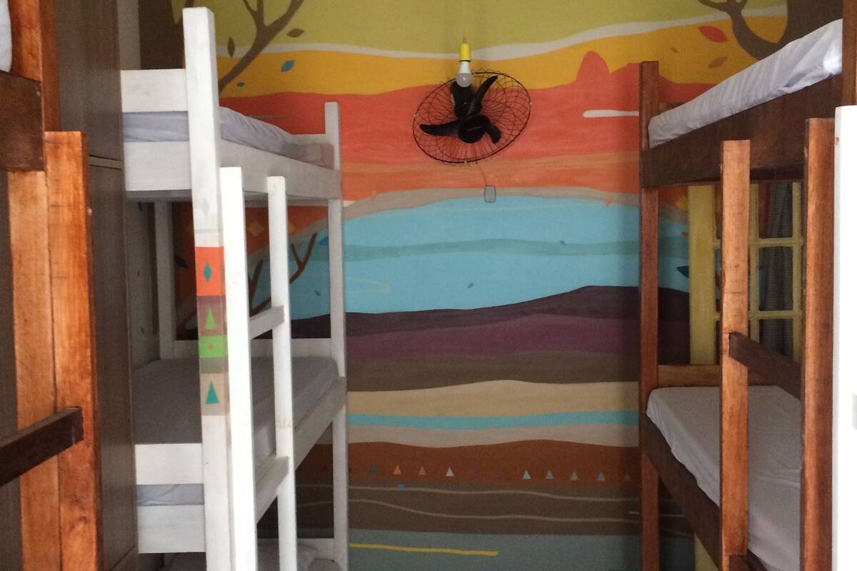 5 bedrooms, minibar, desk, free WiFi
