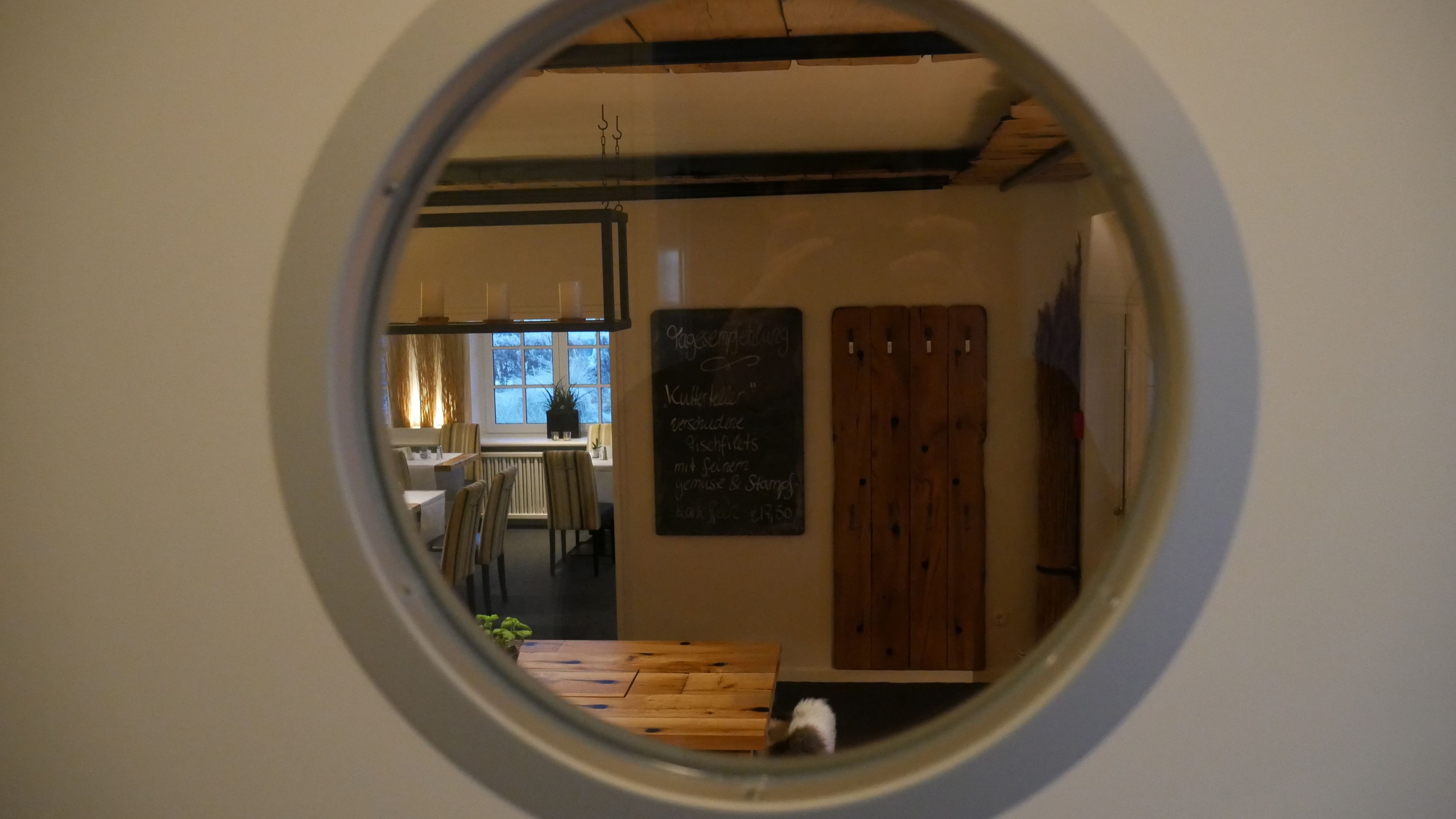 lunch and dinner served, local and international cuisine