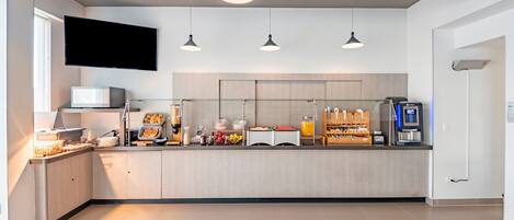 Dagelijks continentaal ontbijt inbegrepen