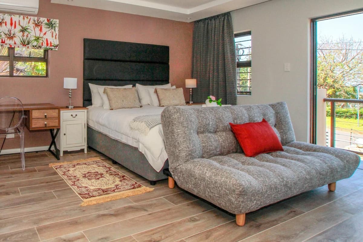 Suite estudio de lujo | Sábanas de algodón egipcio y ropa de cama de alta calidad