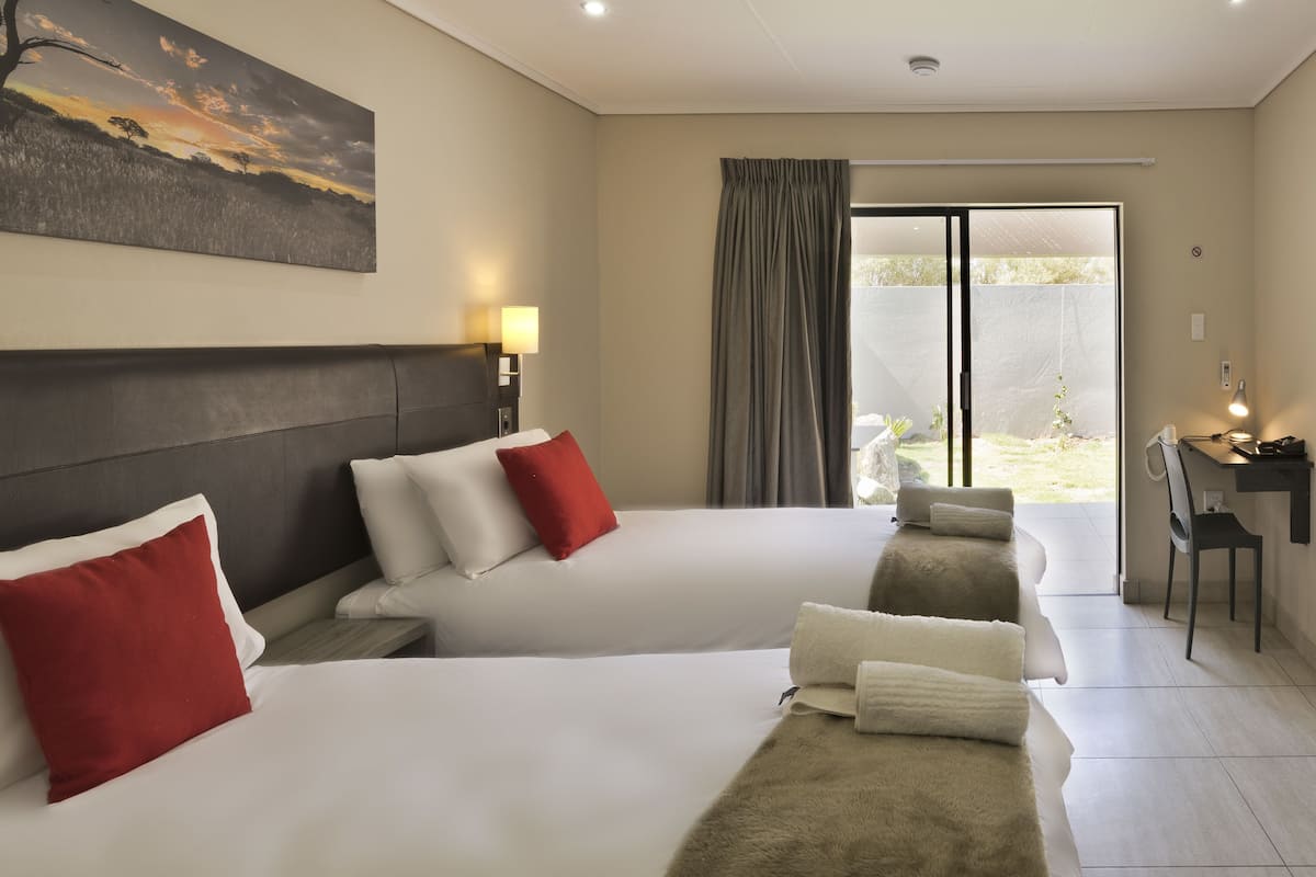 premium bedding, in-room safe, individually furnished, desk