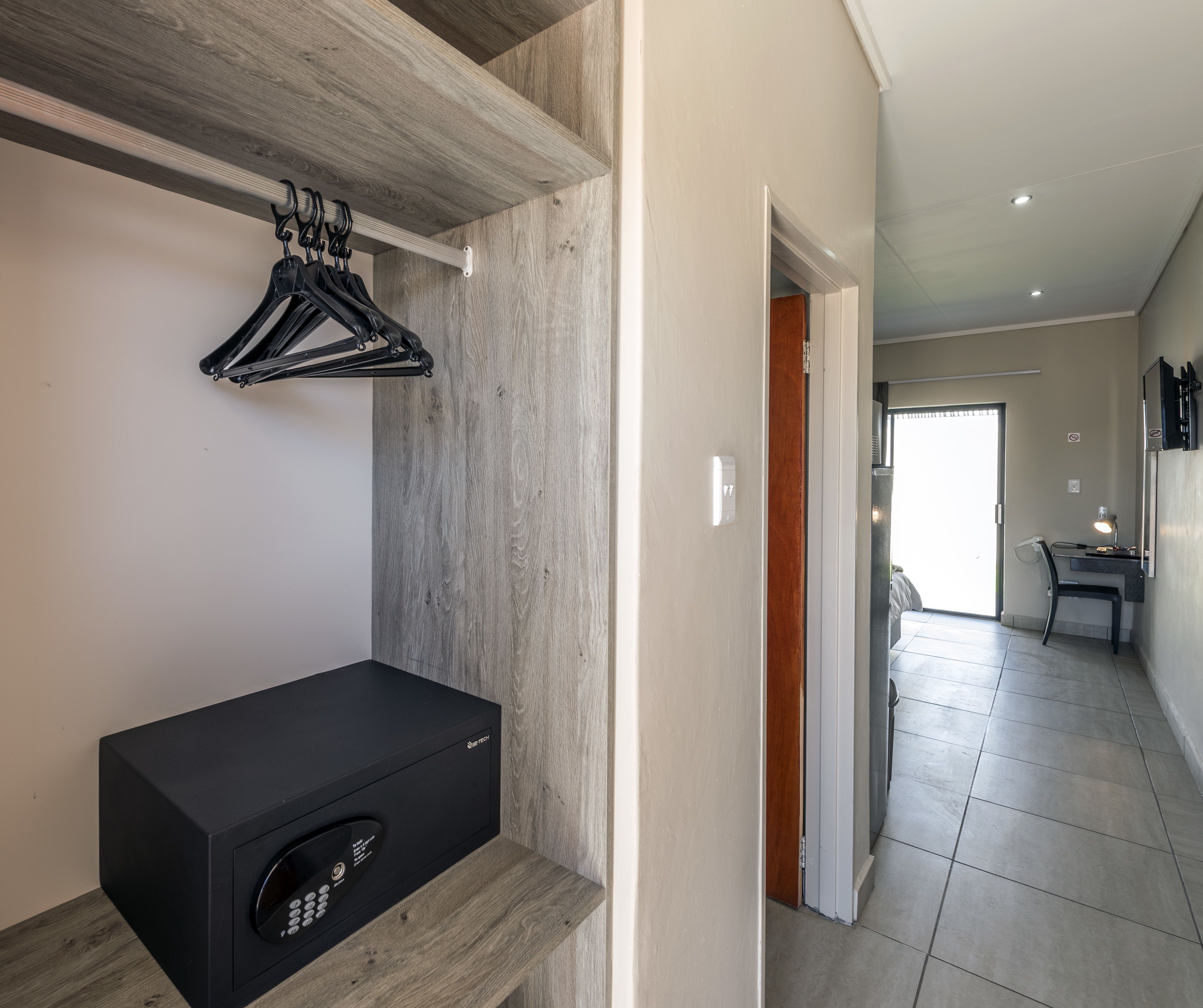 premium bedding, in-room safe, individually furnished, desk