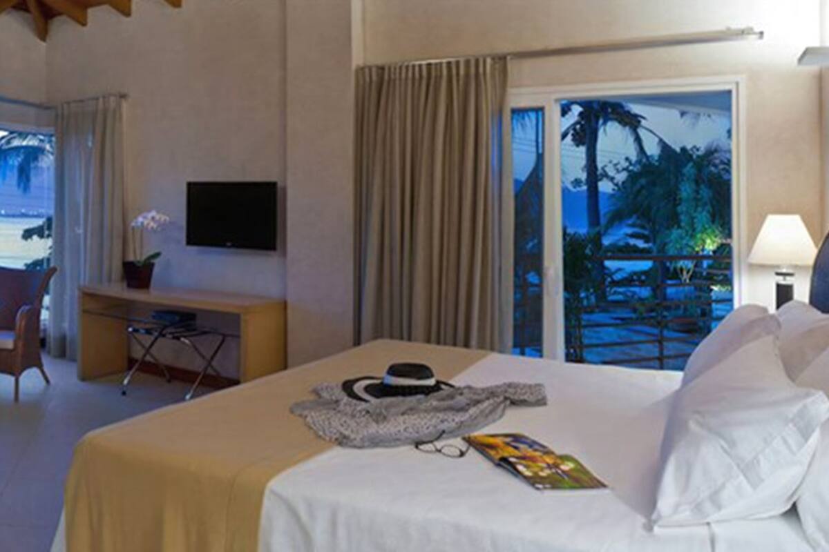 Phòng Cao cấp (Panorâmica) | Minibar, két bảo mật tại phòng, bàn 