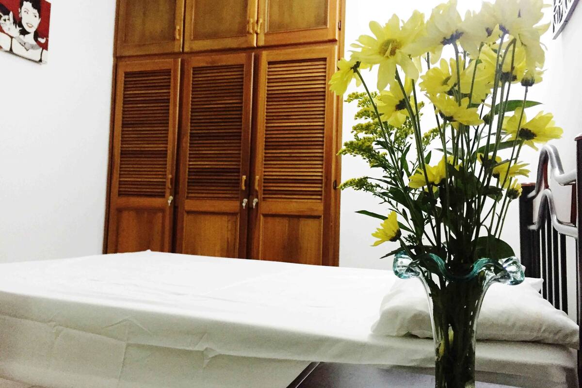Room, Shared Bathroom | Rollaway beds, free WiFi, bed sheets