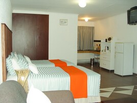 Habitación estándar, 1 habitación | Caja fuerte y wifi gratis