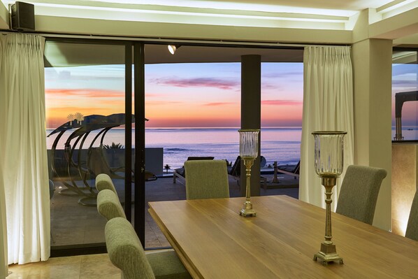 Luxury Villa, 4 Bedrooms, Ocean View | In-room dining