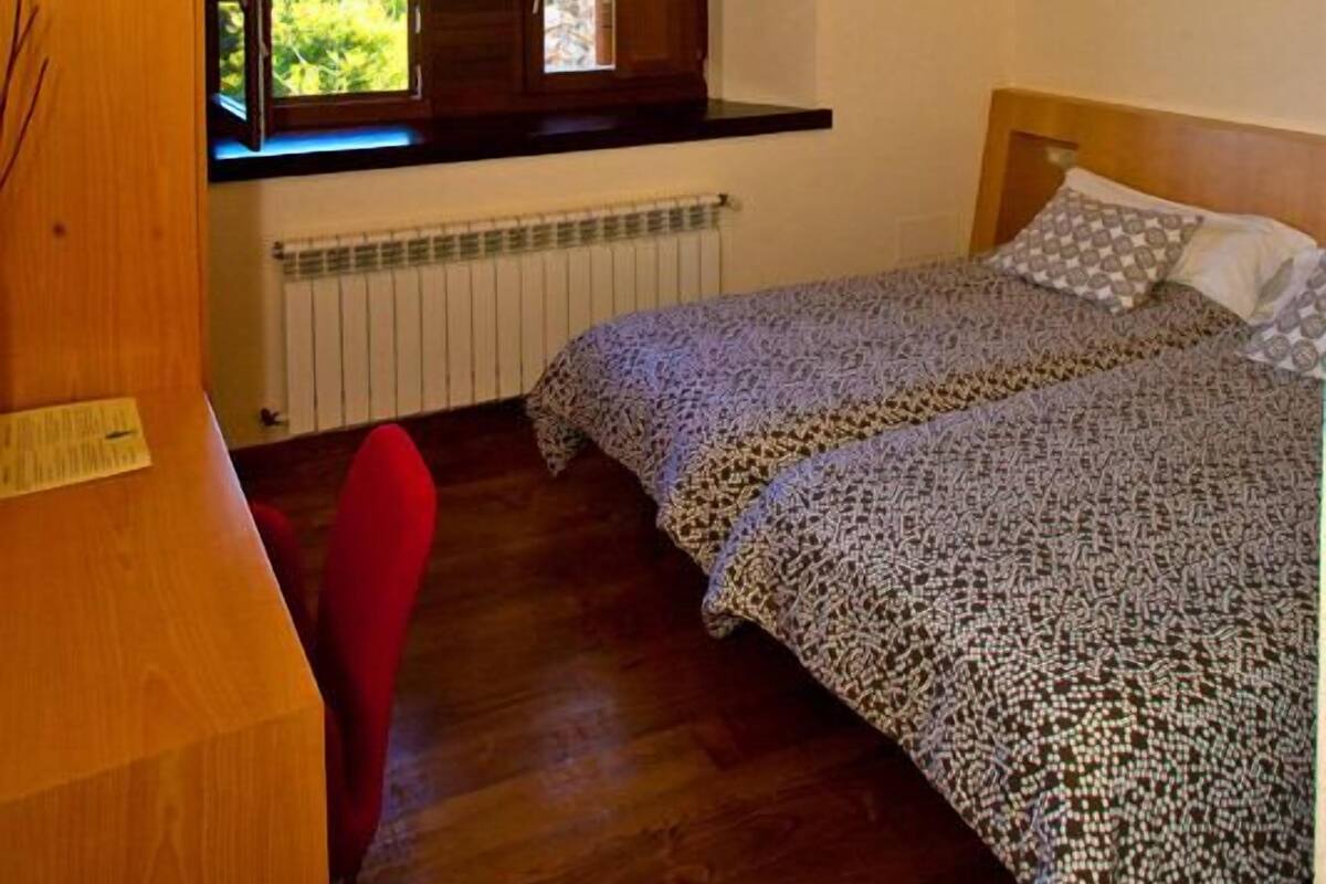 Doppelzimmer (Roxa) | Schreibtisch, kostenloses WLAN