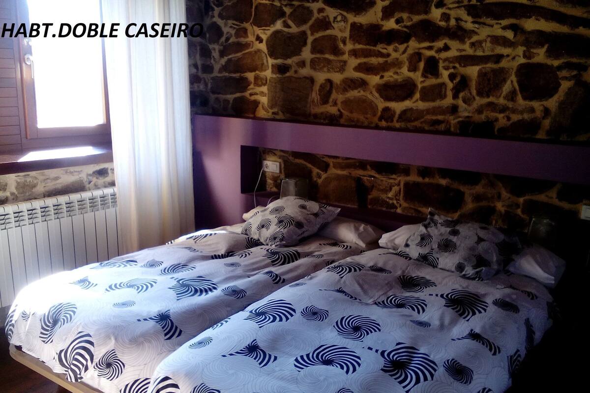 Chambre Double, accessible aux personnes à mobilité réduite (Caseiro)