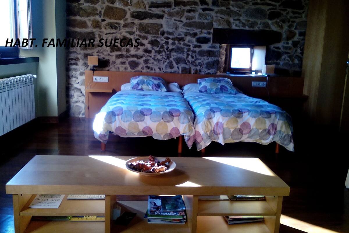 Familienzimmer (Suecas) | Schreibtisch, kostenloses WLAN