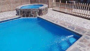 Udendørs pool