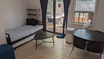 都會公寓 (644 Queen St West - read checkin info) | 客廳