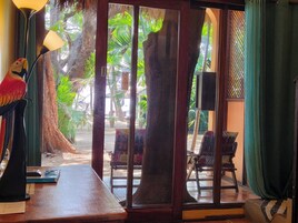 Standard Room with Sea View | 客房景观