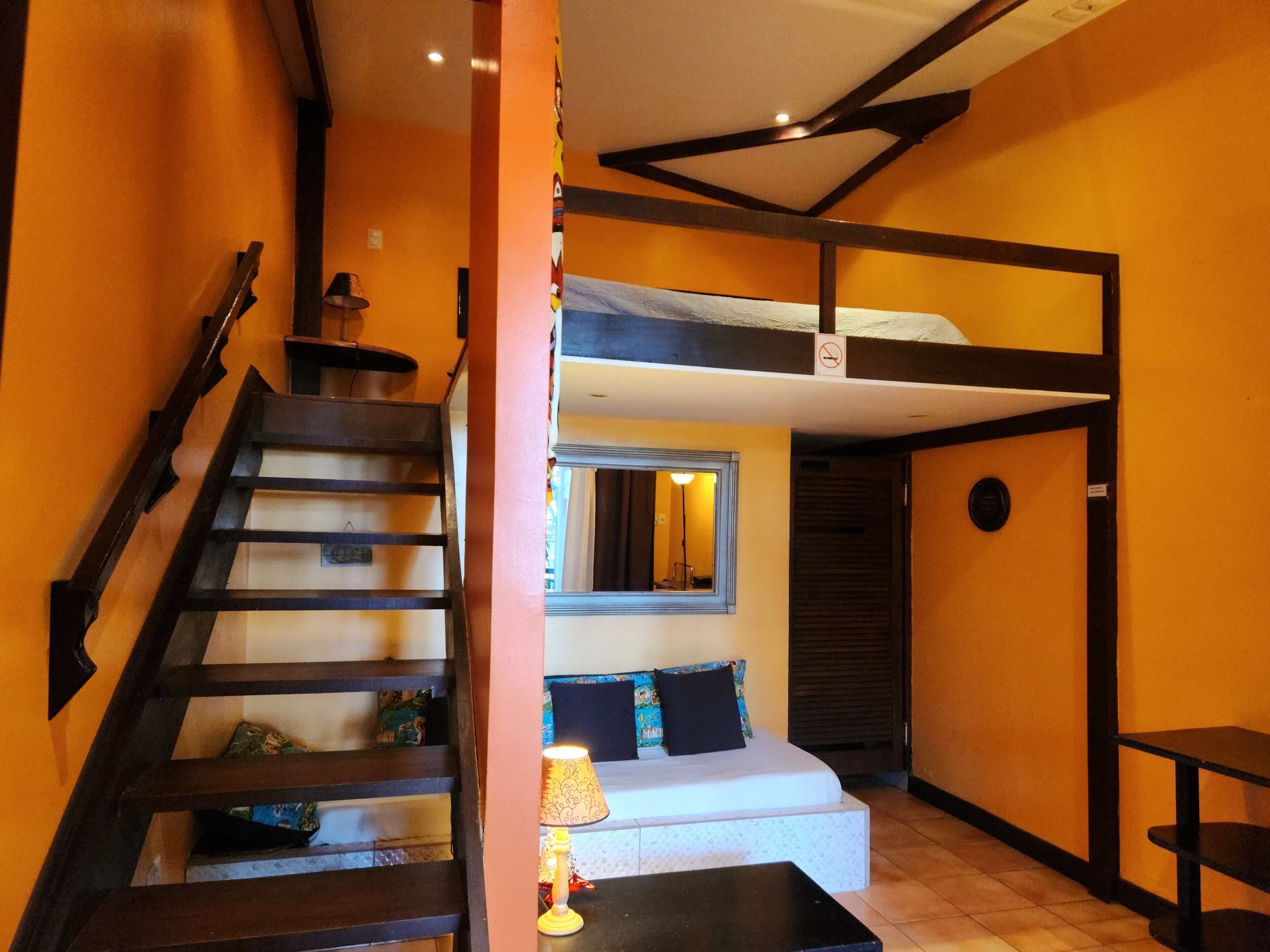 suite 2 | 1 bedroom, in-room safe, desk, free wifi