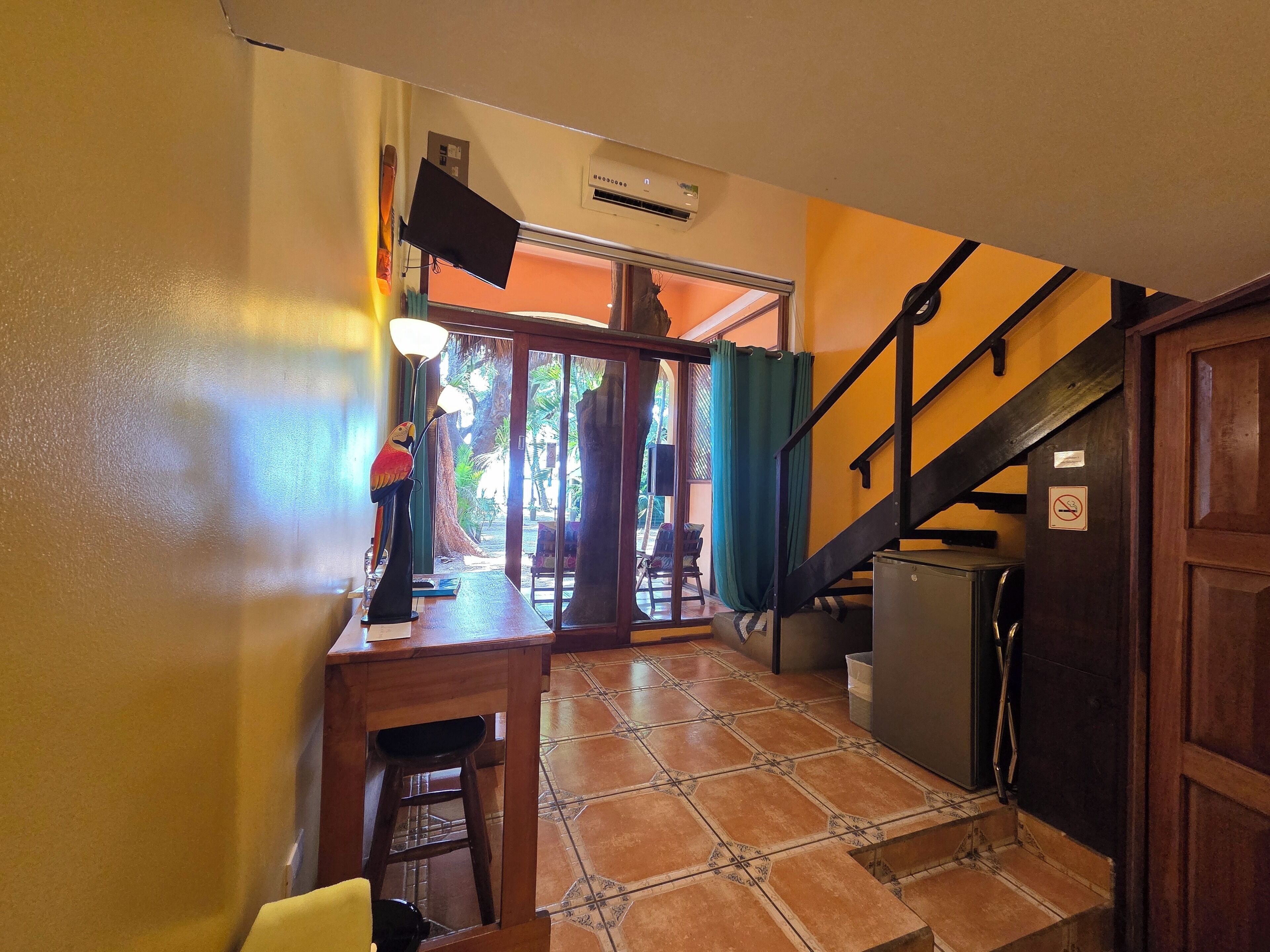 standard room with sea view | 1 bedroom, in-room safe, desk, free wifi