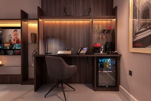In-room dining - Viola Gardens Residence Serviced Apartments (Riyadh)