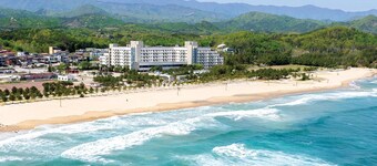 Ocean to you Resort Sokcho Seorak Beach Hotel and condo