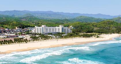 Ocean to you Resort Sokcho Seorak Beach Hotel and condo