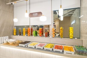 Frukost serveras