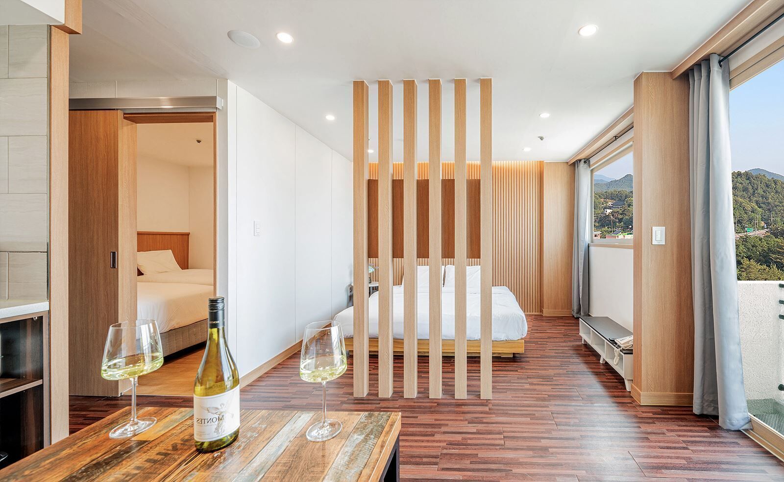 premium bedding, blackout curtains, soundproofing, free wifi