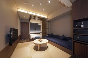 Down comforters, in-room safe, laptop workspace, free WiFi - Susukinohara Ichinoyu (Hakone)