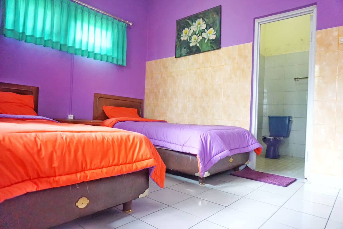 Standard Room | Minibar, desk, WiFi (free)