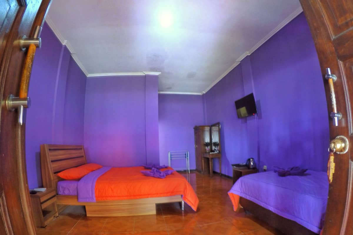 Habitación familiar | Minibar, escritorio y wifi gratis
