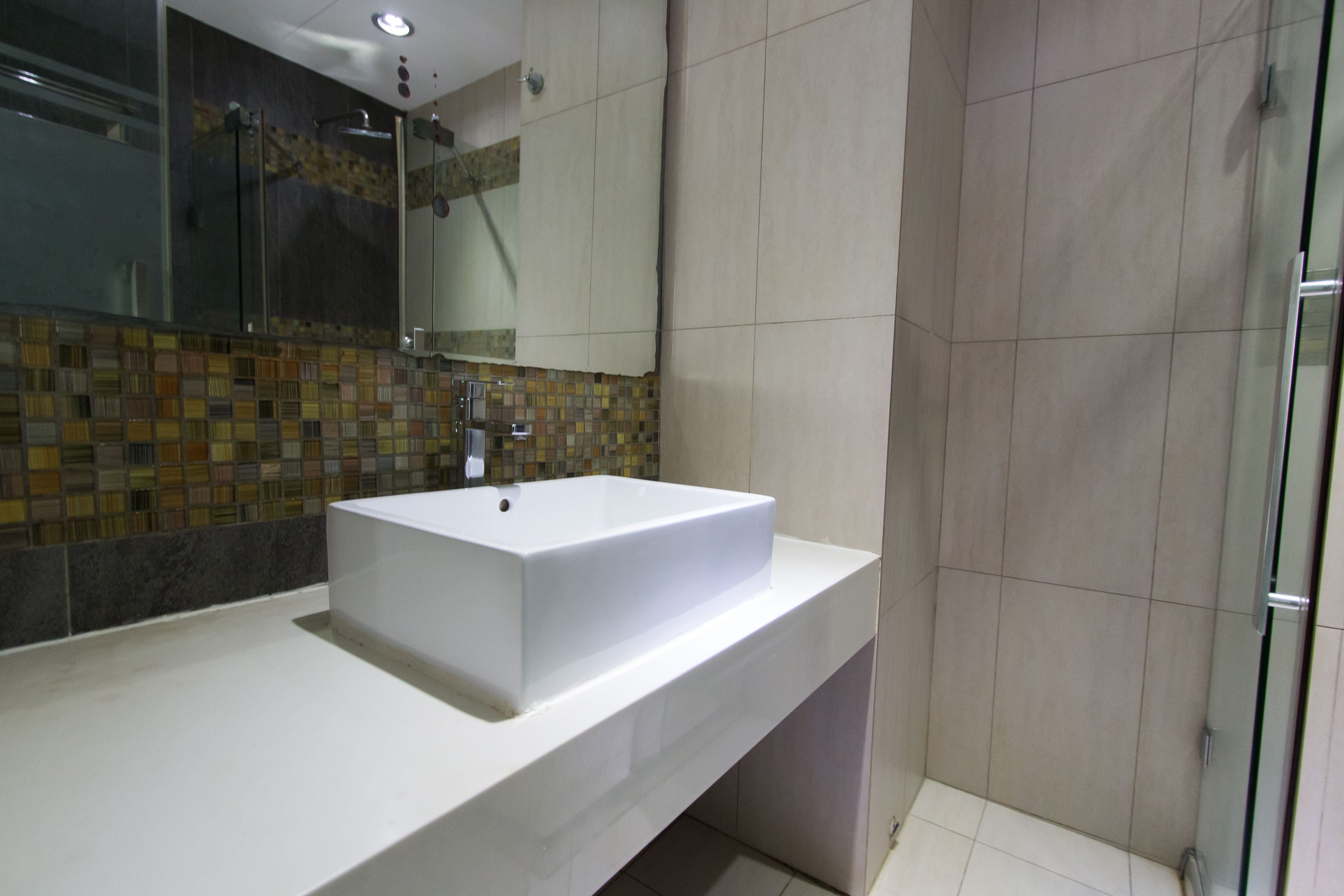 Deluxe Twin Single | Kamar mandi | Shower, perlengkapan mandi gratis, pengering rambut, dan sandal