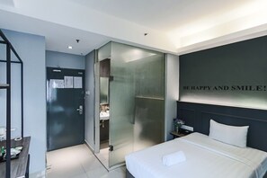 Desk, soundproofing, iron/ironing board, free WiFi - Hotel 99 - Bandar Puteri Puchong (Puchong)