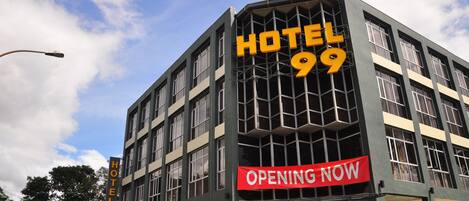 Fachada da propriedade